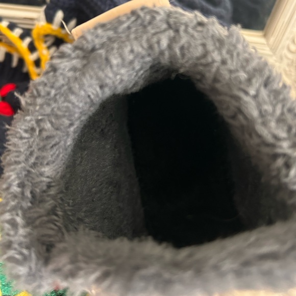 Women's Beige Fur-Lined Ankle Boots with Faux Fur Interior and Black Sole NWOT - Picture 7 of 8